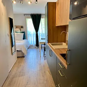 Appartement Somptueux De 17m2, Bernex
